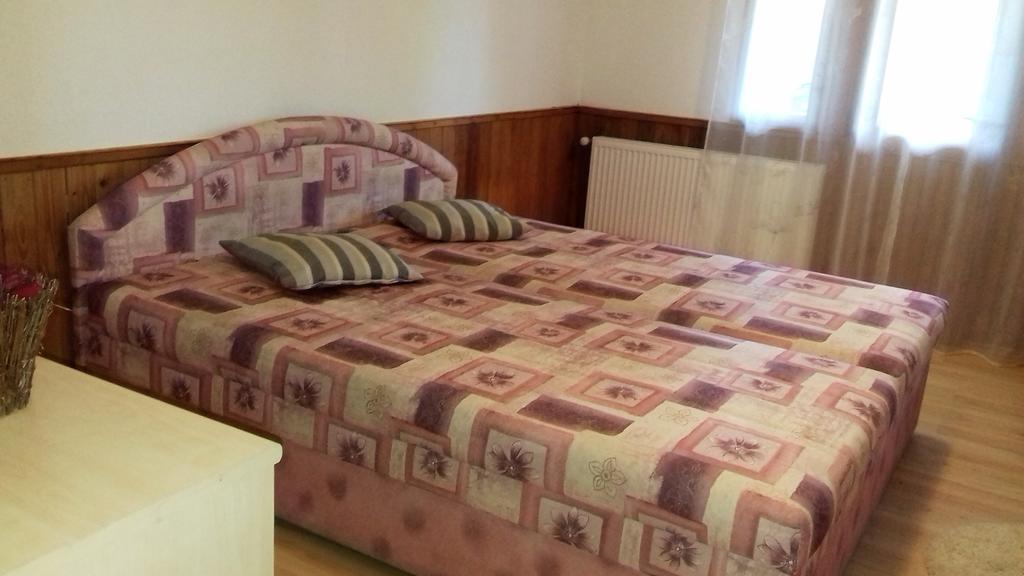 Chalupa Nove Hrabeci Villa Sluknov ภายนอก รูปภาพ